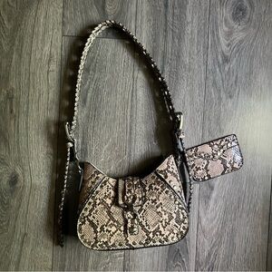 Urban Outfitters Purse 🐍👜